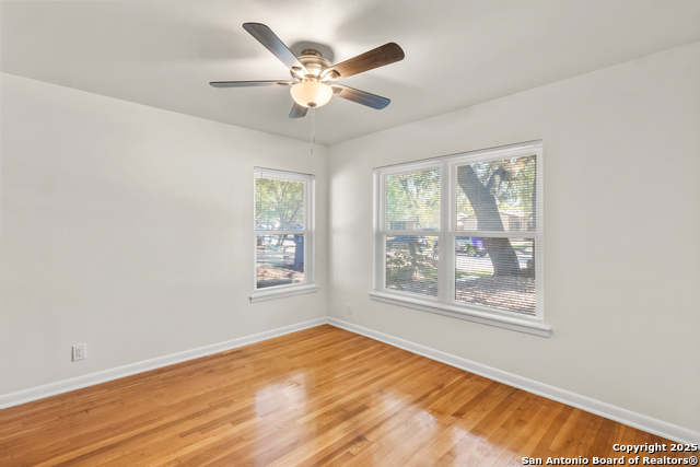 Image 18 of 39 For 247 Montfort