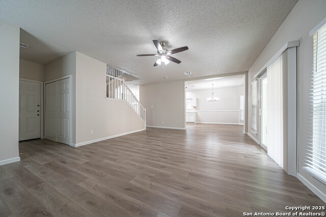 Image 16 of 39 For 4803 Aspen  