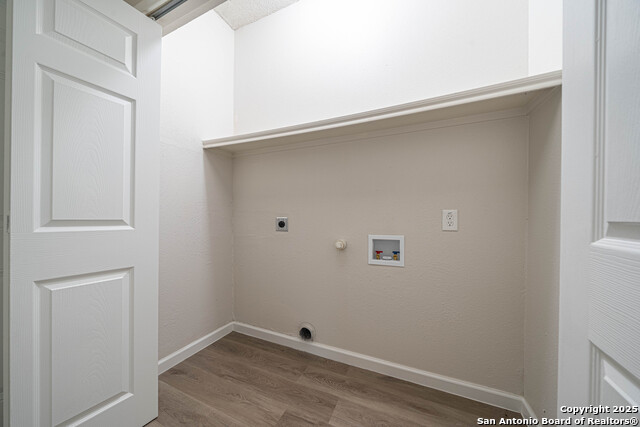 Image 18 of 39 For 4803 Aspen  