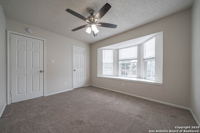 Image 23 of 39 For 4803 Aspen  