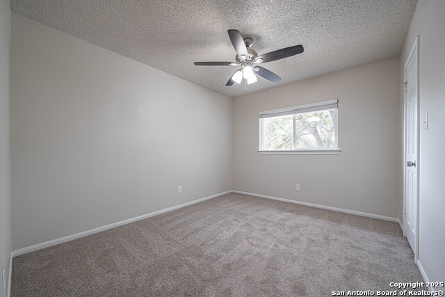 Image 24 of 39 For 4803 Aspen  