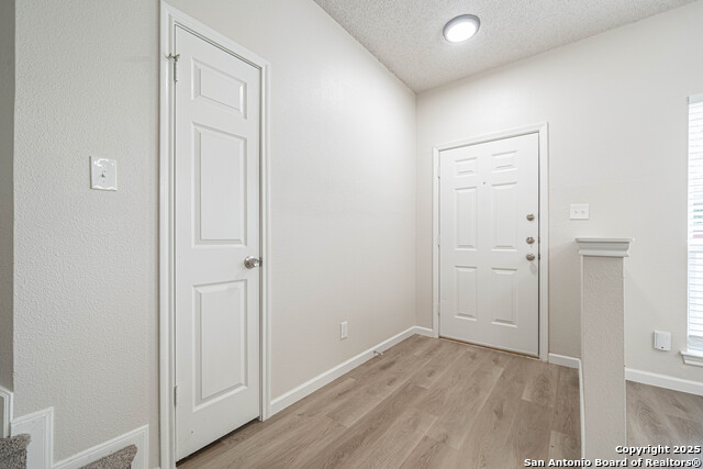 Image 4 of 39 For 4803 Aspen  