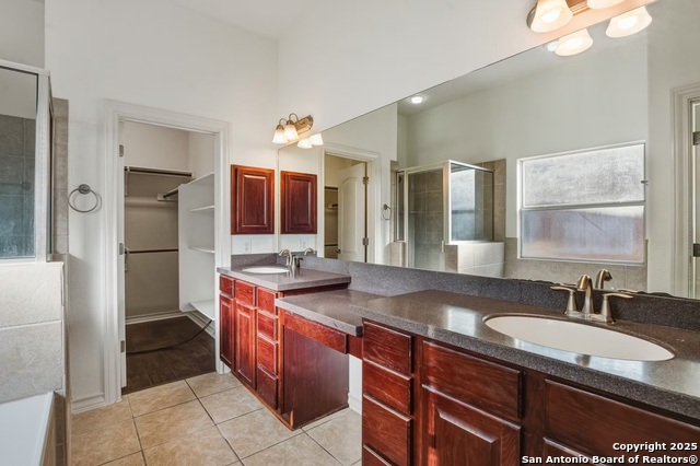 Image 24 of 52 For 2634 Amber View