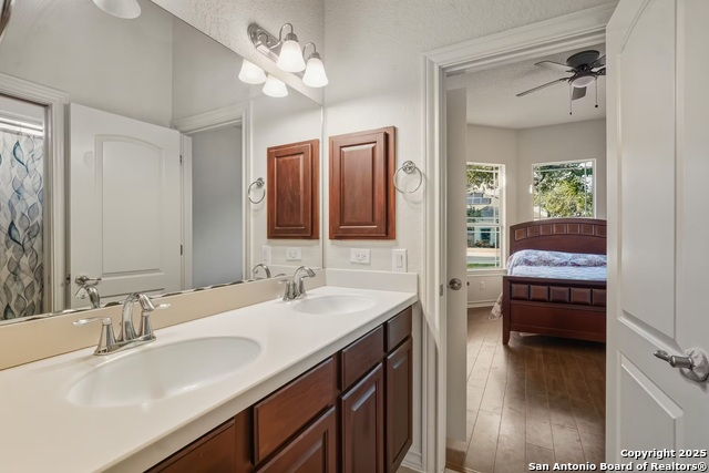 Image 32 of 52 For 2634 Amber View