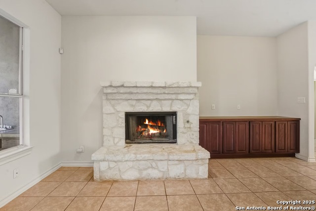 Image 9 of 52 For 2634 Amber View