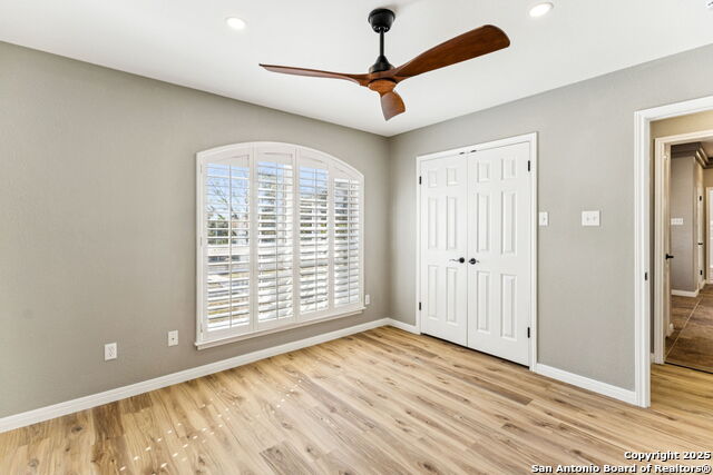 Listing photo id 11 for 822 Misty Water