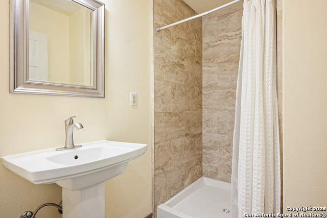 Image 27 of 46 For 1258 River Bluff