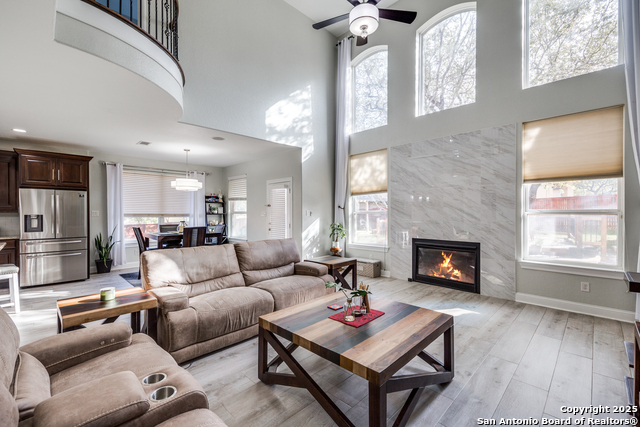 Listing photo id 11 for 3018 Hanfro  