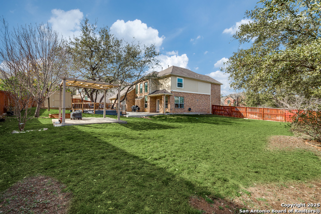 Listing photo id 27 for 3018 Hanfro  