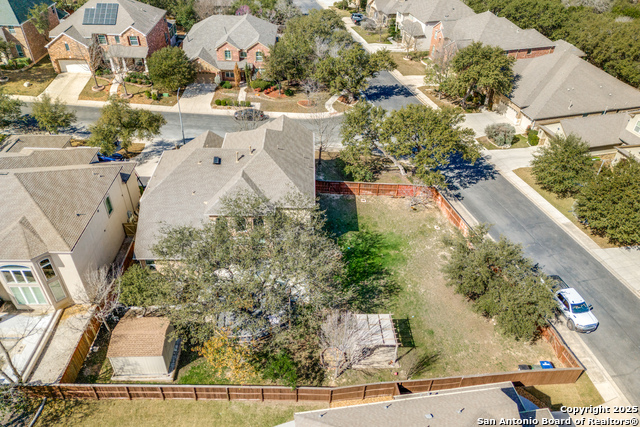 Listing photo id 30 for 3018 Hanfro  