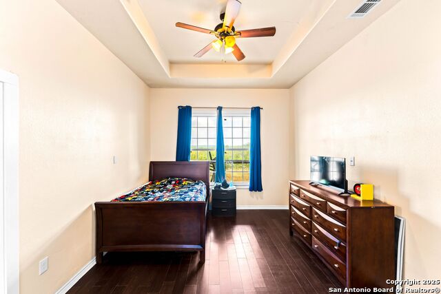 Image 18 of 41 For 2211 Geneva