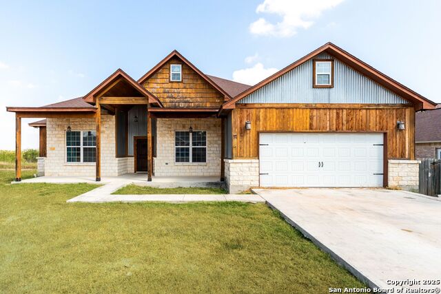 Image 2 of 41 For 2211 Geneva