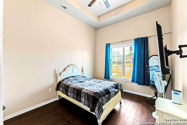 Image 20 of 41 For 2211 Geneva