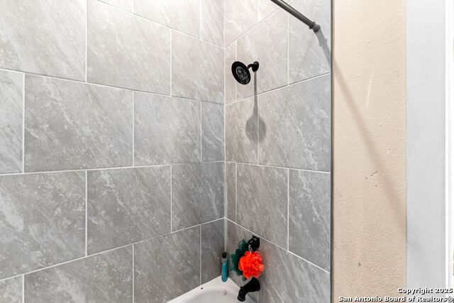 Image 24 of 41 For 2211 Geneva