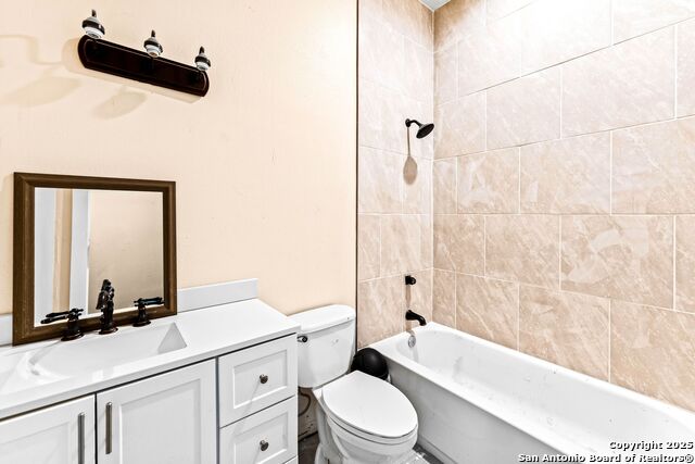 Image 26 of 41 For 2211 Geneva