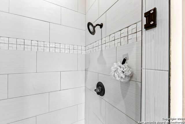 Image 28 of 41 For 2211 Geneva