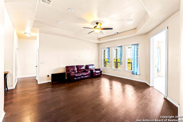 Image 6 of 41 For 2211 Geneva