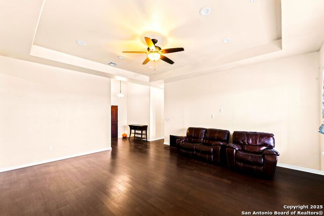 Image 7 of 41 For 2211 Geneva