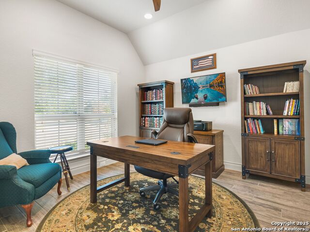 Image 7 of 37 For 9700 Innes Pl