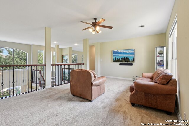 Image 23 of 42 For 522 Heather Ridge