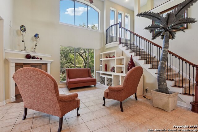 Image 6 of 42 For 522 Heather Ridge