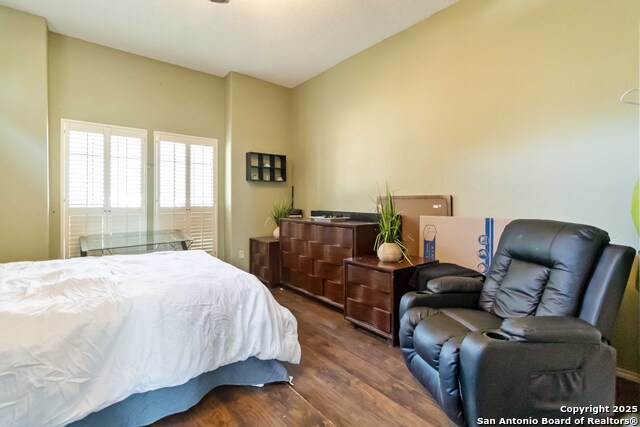 Image 16 of 17 For 1218 Summit