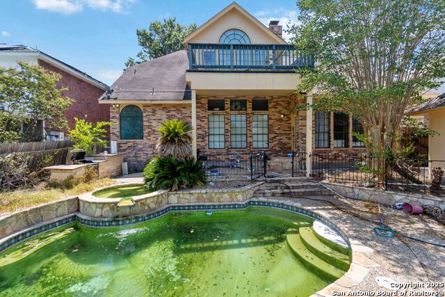 Image 4 of 17 For 1218 Summit