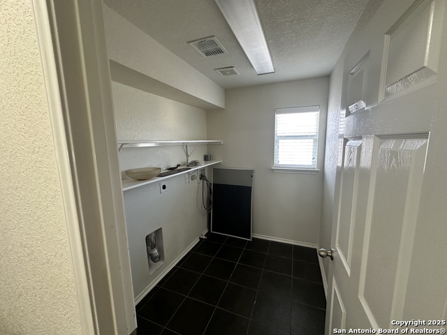 Image 6 of 11 For 2730 Brighton