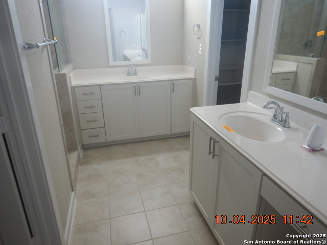 Image 14 of 19 For 14807 Maverick Avenue