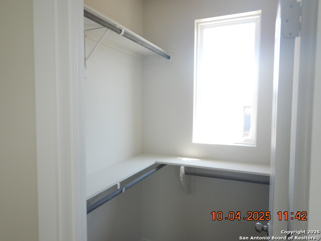 Image 18 of 19 For 14807 Maverick Avenue