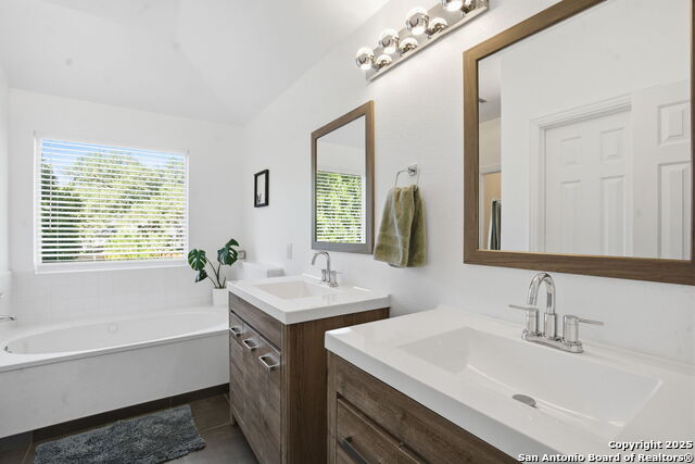 Image 10 of 27 For 1596 Osage  