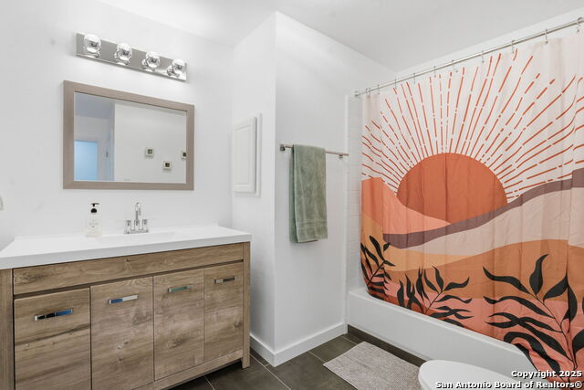 Image 15 of 27 For 1596 Osage  