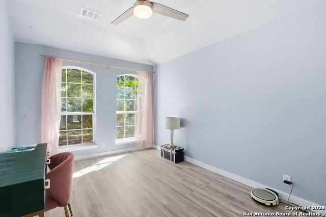 Image 16 of 27 For 1596 Osage  