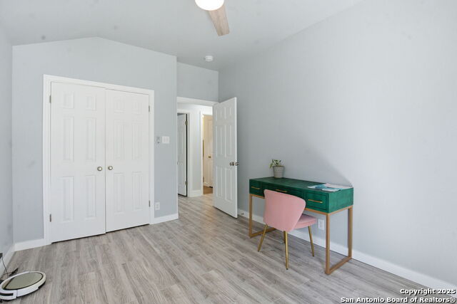 Image 18 of 27 For 1596 Osage  