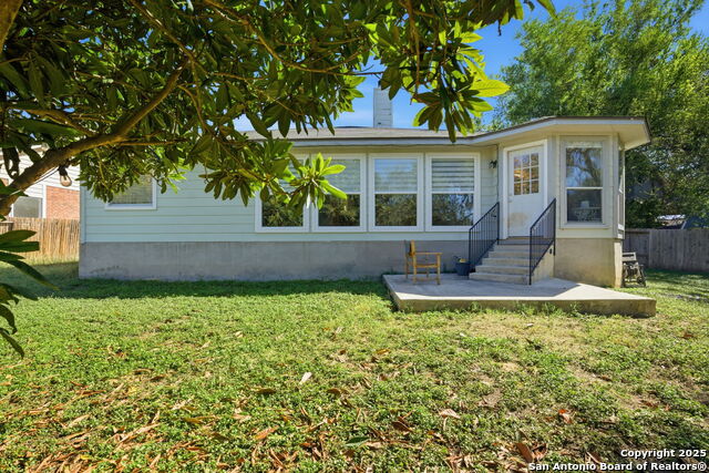 Image 26 of 27 For 1596 Osage  