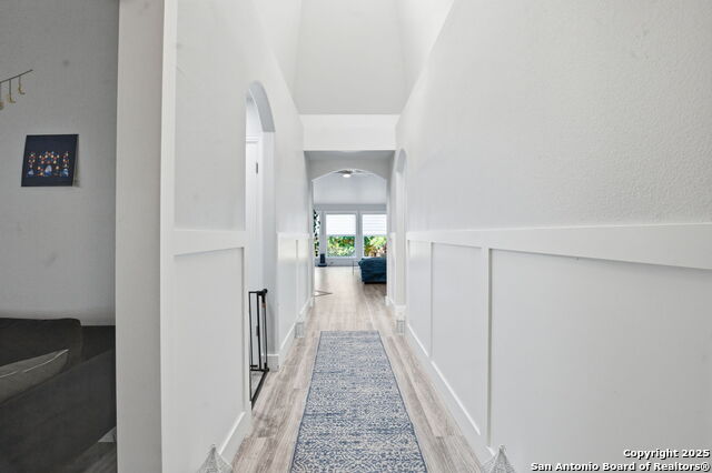 Image 3 of 27 For 1596 Osage  