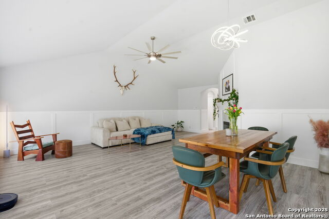 Image 5 of 27 For 1596 Osage  