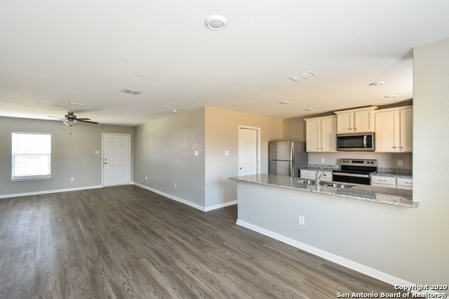 Image 6 of 17 For 3223 Begonia Bend