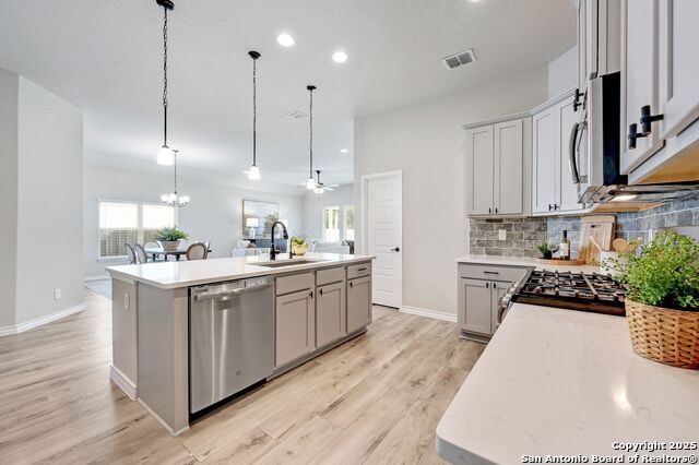 Image 18 of 37 For 8942 Whimsey Ridge