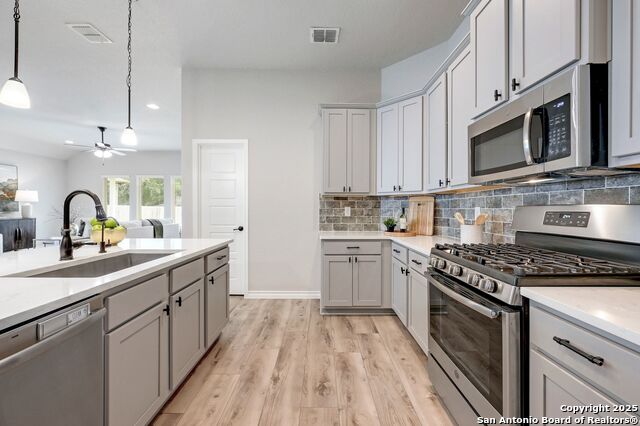 Image 19 of 37 For 8942 Whimsey Ridge