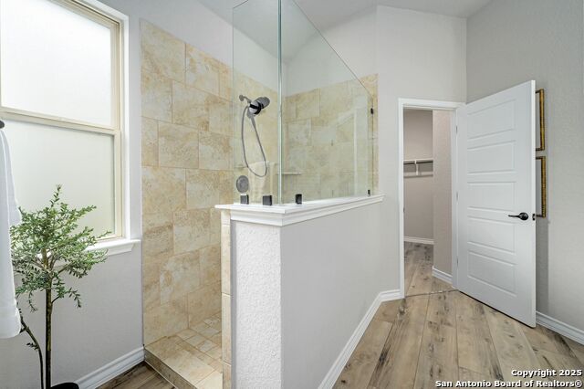 Image 29 of 37 For 8942 Whimsey Ridge