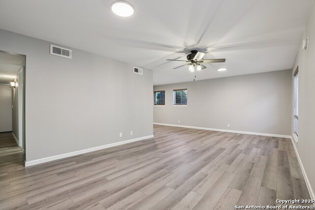 Listing photo id 7 for 3441 Turtle Village  92ff