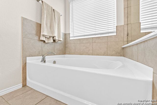 Image 19 of 35 For 314 Aberdeen