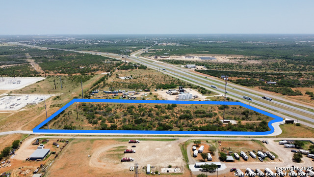 Image 2 of 6 For 2550 Interstate 35