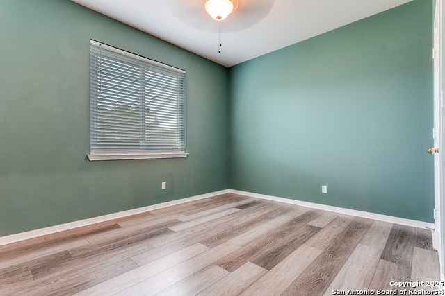 Listing photo id 19 for 112 Spring Fawn