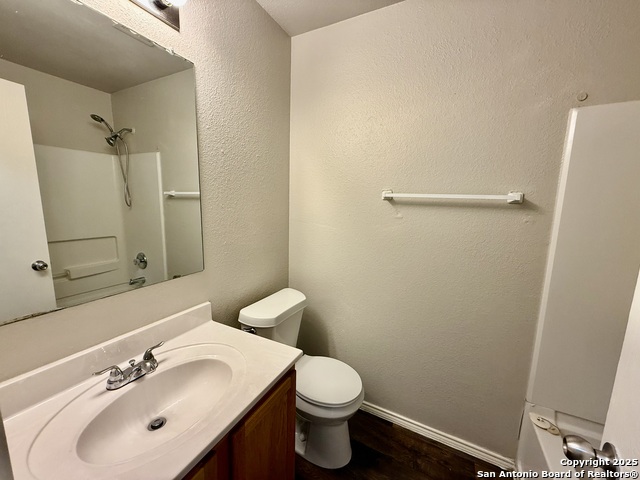 Image 10 of 19 For 9914 Kent