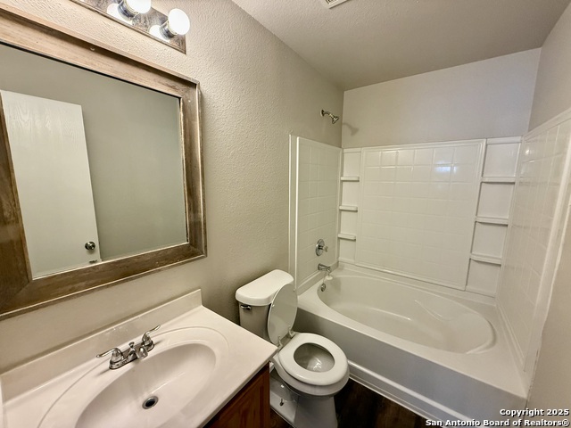 Image 17 of 19 For 9914 Kent