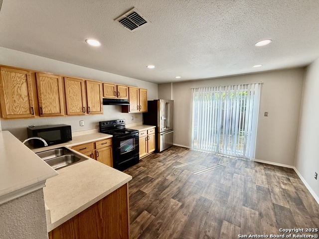 Image 6 of 19 For 9914 Kent