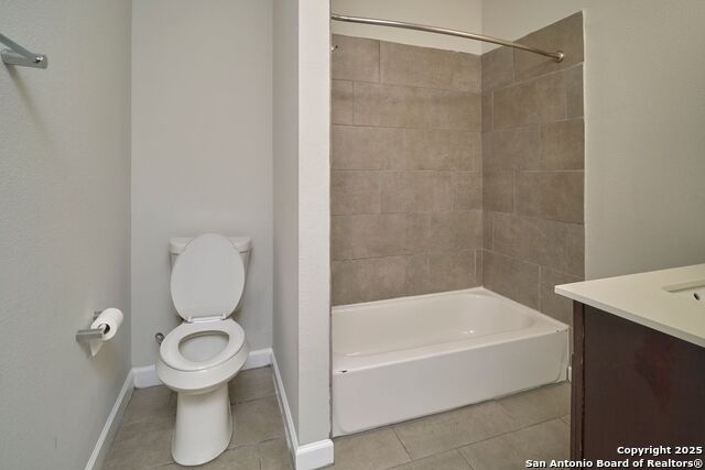 Image 15 of 20 For 503 Kings Hwy  204