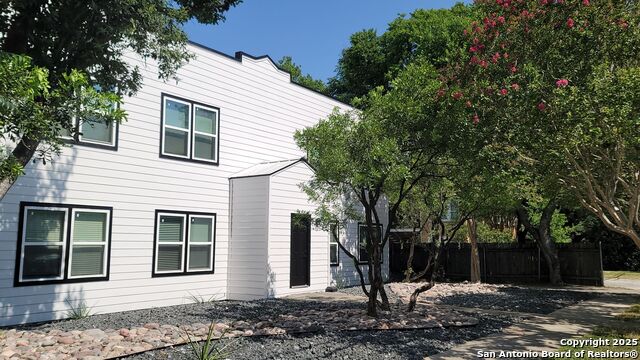 Image 4 of 20 For 503 Kings Hwy  204